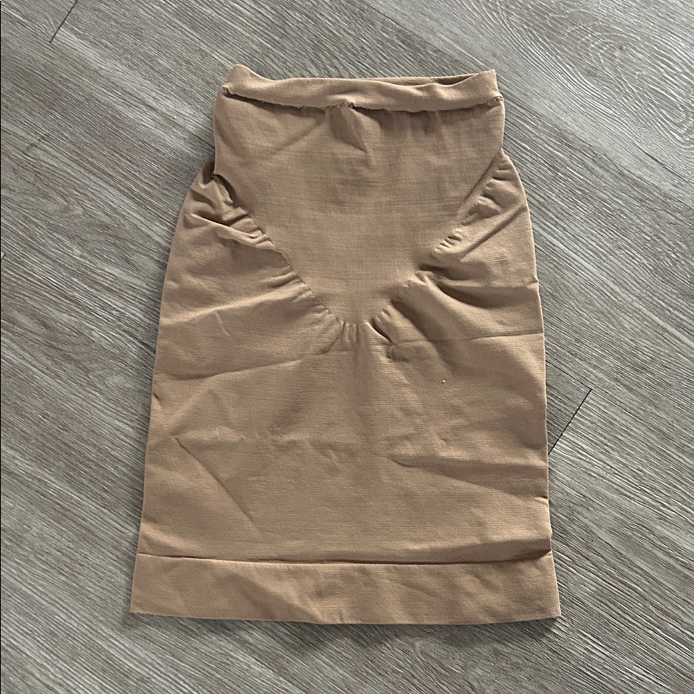 Shaping slip skirt